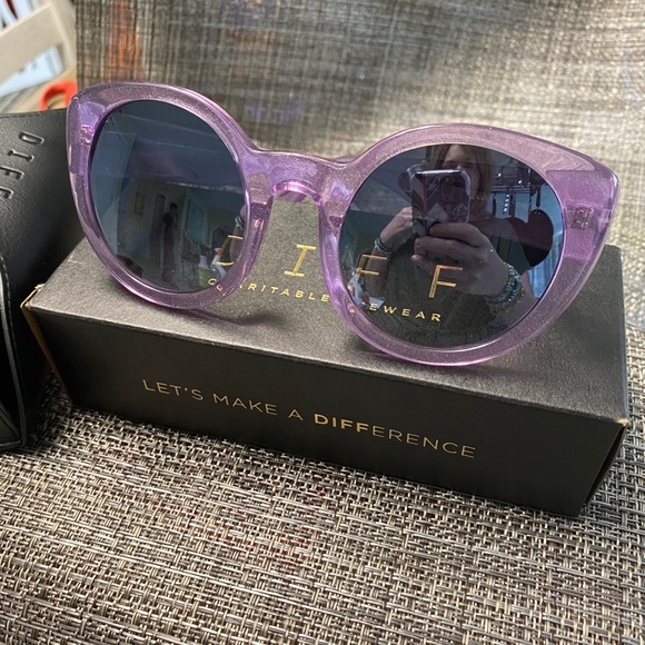 Diff Purple sunglasses - Picture 8 of 12
